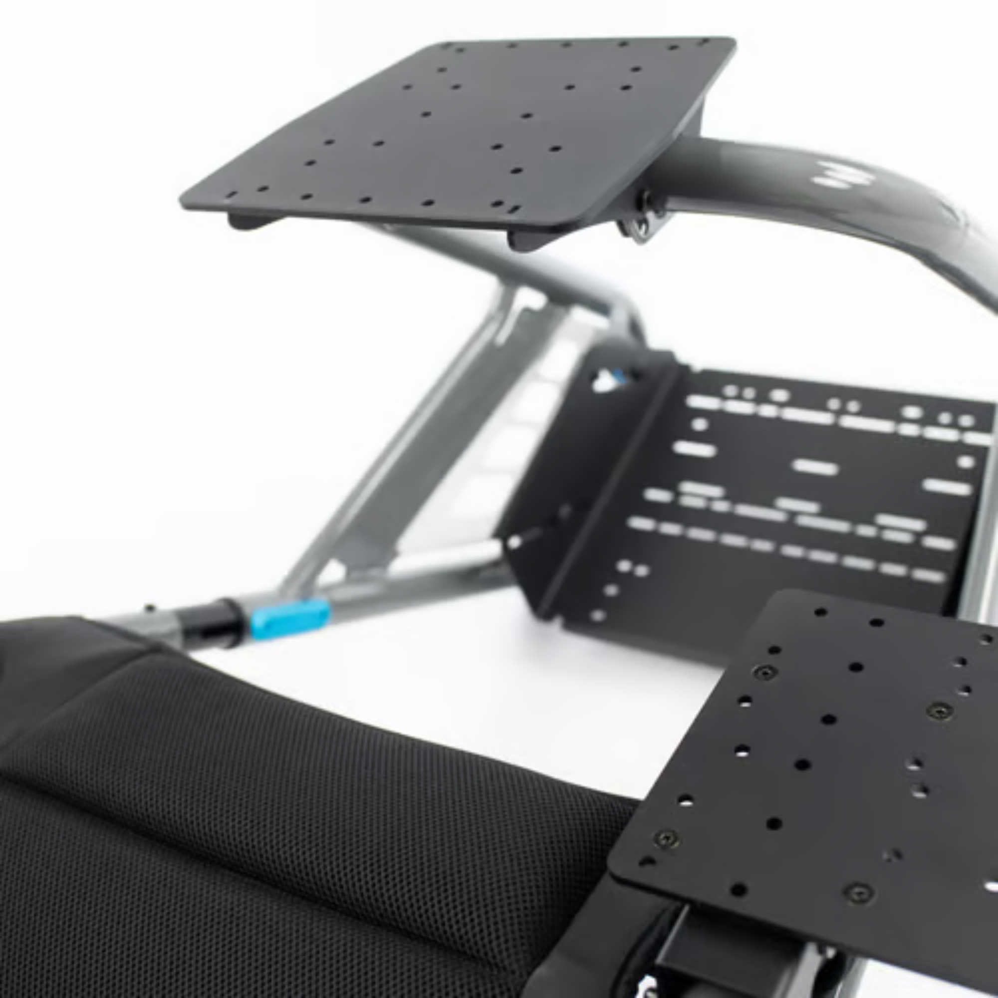 The black Playseat Trophy from Playseat mounting plates.